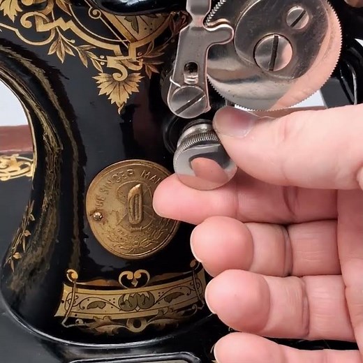 Singer 27, 28, 127, 128 - Adjust Stitching Lenght