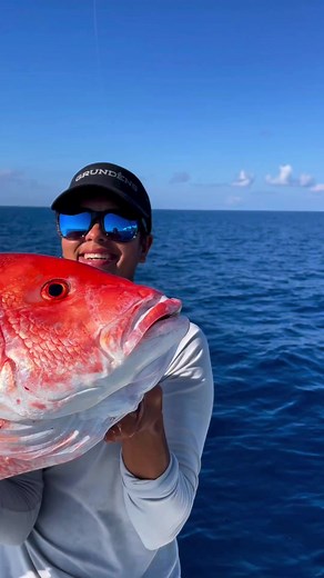 Last week, Florida Governor Ron DeSantis and MyFWC Florida Fish and Wildlife announced the Gulf red snapper season will be extended by 17 days. The 2023 season now totals 87 days, the longest combined season since Florida assumed management of red snapper. 🎥 Alexandra Spring | Keep America Fishing