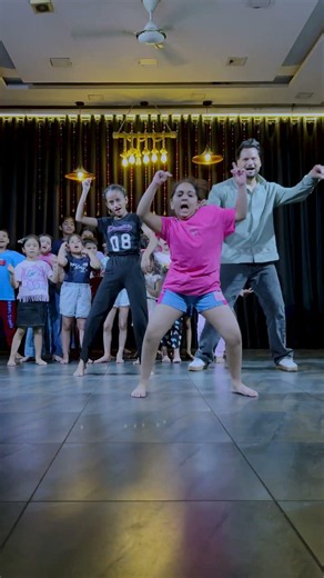SAY WOW 🤩 #wow #harrdysandhu #dance #kidsdance #newsong #punjabisong #trending