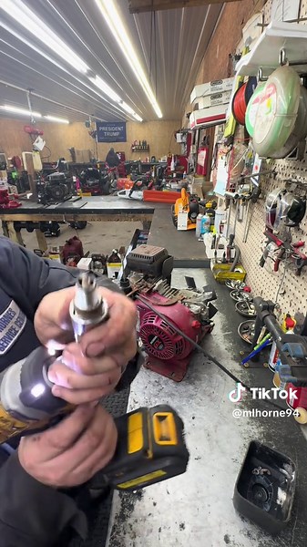 Honda Engine Repair: Fixing a Locked-Up Motor