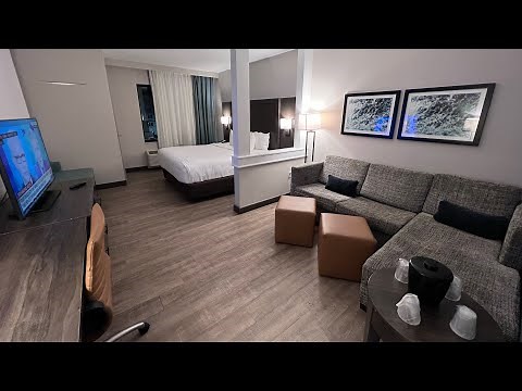 Comfort Inn & Suites Miami International Airport in Miami Springs - 1 King Suite