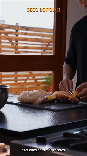 182K views · 6.8K reactions | SECO DE POLLO. ¡Un clásico que huele a hogar y tradición!   ¿Con frijoles o con yuca? ¡Comenta como lo prefieres!  Si este plato te trae recuerdos de casa, guarda este Reel ❤️  Etiqueta a quien se comería este seco contigo . . . . . . . . #secodepollo #cocinaperuana #comidacriolla #RecetasPeruanas #SaborCasero #comidacasera #peruvianfood #comidafacil #hechoencasa #secoperuano | Comida Peruana fácil y rápida | Facebook