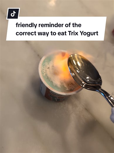 TRIX BRULEE🤤🤤🤤 whenever I'm out at dinner if they have creme brulee I am definitely getting it to end my meal. so why not turn my favorite yogurt into a hybrid of my favorite dessert 🤤🤤 For some reason mine always gets a spark the first touch down of the spoon.... hey physics majors can you help explain why?😂 #trix #yogurt #recipe #brulee #snack