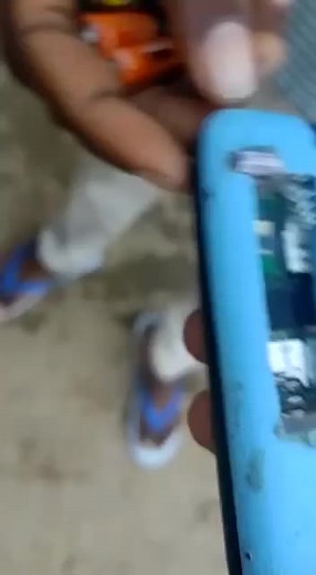 Fixing a Damaged Mobile Phone Battery