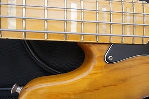 川崎哲平Fender70年代仕様ベースについて