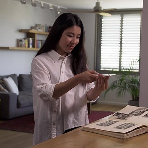 See the magic of super-fast and accurate photo scanning, vs. flatbed scanners. | Photomyne