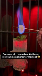 🎶 Join Us For The Ultimate Broadway Clubhouse in Chicago 🎶 🎤 Immerse Yourself In the Experience 📸 Photo Opportunities 🍸 Themed Cocktails 🎭 Dress the part | Broadway Singalong Bar