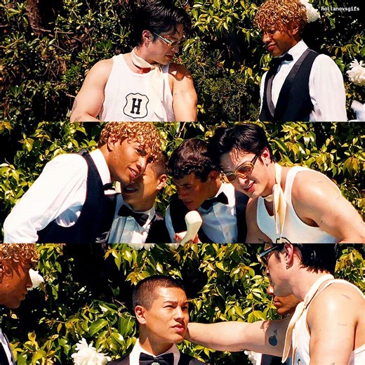 heated rivalry gifs (@hollanovsgifs) on X