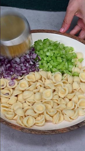 Tuna Pasta Salad (Quick & Easy Recipe)