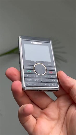 ✨ When design spoke softly — Samsung P310 #retrophone #2000s | Retro mobile phone