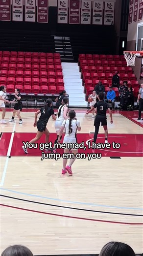 Chat are we dunking?🥀 #viral #blowthisup #fyp #basketball🏀 #reachtherightaudience