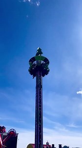 Weekend itinerary: Eat 🥨, Shop 🛍️, Play 🎢, & Stay 🛏️ at 📍The Island in Pigeon Forge . . . #TheIslandPF #PigeonForge #Tennessee #TheGreatSmokyMountainWheel #SmokyMountains #Summer #Vacation #SummerVacation | The Island in Pigeon Forge