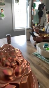 Have you tried the vintage blueberry tea cake recipe yet? #blueberry #teacake #vintage #vintagerecipe #cake | June Cleavers Vintage Closet