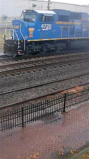 November 26, 2025 NS Manifest Train with NS Mid DPU and Train Meet CSX intermodal with CSX 4720 unit