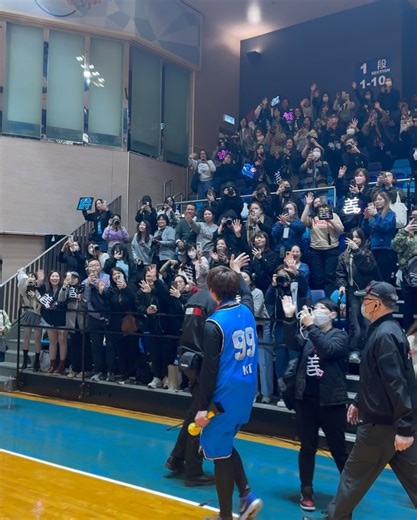 KEUNG TO 姜濤 on Instagram: "Never give up🔥🔥🔥 多謝所有嘅隊友們 Anyway 最大嘅贏家就係觀眾所有人都係MVP ~ 🍬🍬🍬❤️ 起身腰酸背痛…"