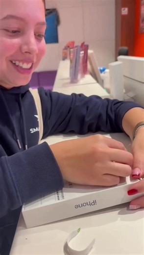 Ganso Ciego y el iPhone 17: Reflexiones Navideñas