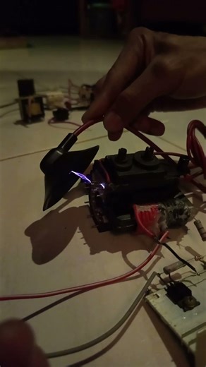 High Voltage with Flyback Transformer. #crt #electro #highvoltage #transformers #experiment #diy