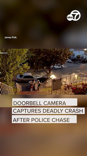 352K views · 3.5K reactions | Dramatic doorbell footage captures the deadly crash after a CHP car chase, that saw one of the pedestrians hit running to a home for help. The pursuit started just before 8 p.m. Wednesday, about a mile south of Lake Merritt in Oakland.https://abc7ne.ws/4dDCzad | ABC7 News | Facebook