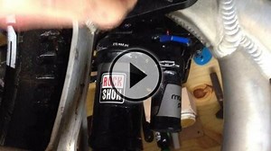 Video: Rock Shox Monarch Plus RC3 Compression Hebel auf MTB-News.de
