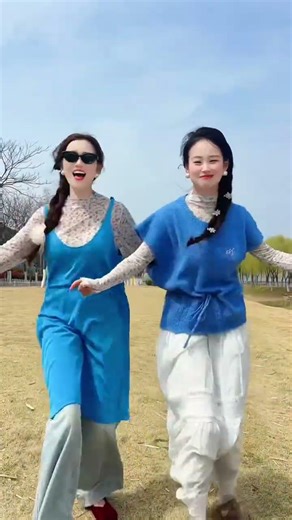 Electric Wire Dance Challenge: Woo Woo! 🌟 LongliElectricWireDance