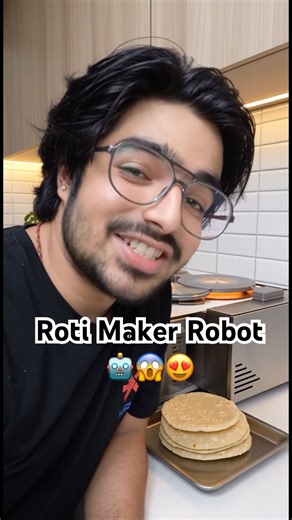 REVIEWING ROTI MAKER ROBOT 🤖 😍😱 #shorts #viral #fyp #robot #technology #india #roti