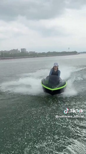 Rush Wave Boat Flexible Control for Surfing & Fishing