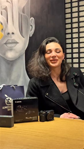 Sizin yerli Almaccessories mağazanız!(korporativ satış mövcuddur on Instagram: "✨ Sevgililər Gününə özəl fürsət 💎 Sevdiyin üçün dəyərli hədiyyə — 2050 AZN 🔥 Canon alıcılarına xüsusi fürsət! Hər alıma — ORİJİNAL SD Card HƏDİYYƏ 🎁 Artıq başlanğıc üçün əlavə xərc yoxdur — sadəcə çək və yarat! 📸 Canon-un rəsmi satış nöqtəsi – Almaccessories!🇯🇵🇺🇸🇦🇿 Professional foto və video avadınlağlar, ən uyğun qiymətlə Almaccessories'da.📸 Canon Powershot V1-2479'azn Canon Powershot G7 X Mark ll-1999'az