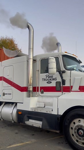 6.5K views · 154 reactions | 1992 Kenworth. Detroit 60 12.7 cold start!! | American Truck Fans | Facebook