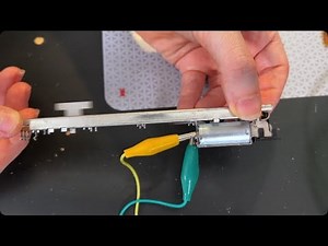 Motorized potentiometer goes back and forth and back and forth