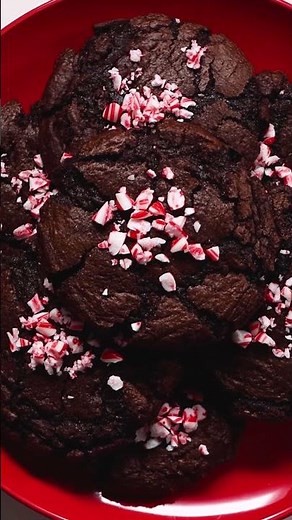 These Peppermint Brownie Cookies Are Magical!
