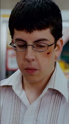 Superbad · 2007 ‧ Comedy/Teen ‧ 1h 53m