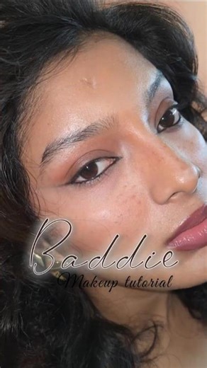 Baddie makeup tutorial 🖤#baddie #makeuptutorial #baddiemakeup