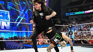 After Damian Priest steals a match from Santos Escobar, Rey Mysterio and The LWO stop a post-match onslaught by The Judgment Day. | WWE SmackDown Show