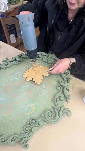 How to Build a Wall Pocket Pt4: The Bling & Waxing https://woodubend.com/product/posh-chalk-patina-extending-wax-2/ It’s time for the final, most satisfying stage of the Wall Pocket build: ‘The Bling & Waxing.’ In Part 4, we showcase the magic of Posh Chalk products. Watch us achieve a show-stopping metallic effect using Posh Chalk Pigments and Metallic Pastes for the ultimate ‘bling’ finish. Then, we lock in all that hard work with Posh Chalk’s superior wax for a durable, beautiful, and long-la