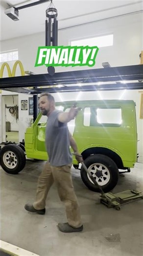 Let the body hit the frame! #suzukisamurai #frameoff #samurai