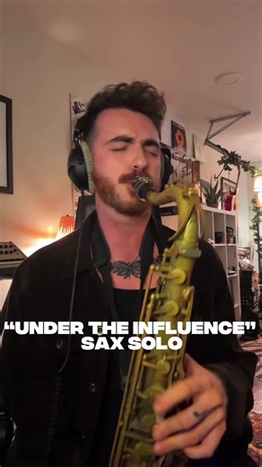 @chrisbrownofficial this song needed some sax on it 😫🔥🎷 . . #saxophone #smooth #rnb #undertheinfluencetour