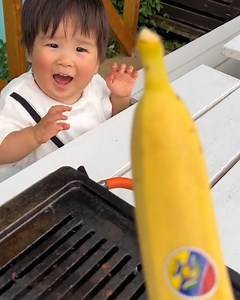 He is bananas about bananas 🍌🤭 | Tyla