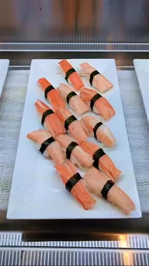 🍤 Welcome to King Buffet – The Ultimate Asian Cuisine Experience in Lafayette! 🍱 At King Buffet, we offer over 300 kinds of fresh ingredients every day, bringing you a delicious variety of Asian-inspired dishes, including authentic Chinese cuisine and mouthwatering seafood specialties. From savory stir-fries and handmade dumplings to sushi, crab legs, and sizzling grill favorites — there’s something for everyone to love! 😋 Whether you’re dining with family, enjoying a meal with friends, or ce