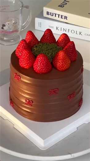 Immersive Chocolate Strawberry Cake🍓Who knows how delicious this one isChocolate Cake