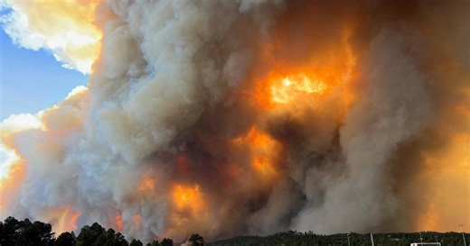 Wildfires force evacuation of New Mexico town