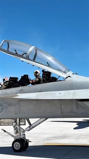 f18 in action 🚀✈️ #military #airforce #aviation #aircraft #shorts