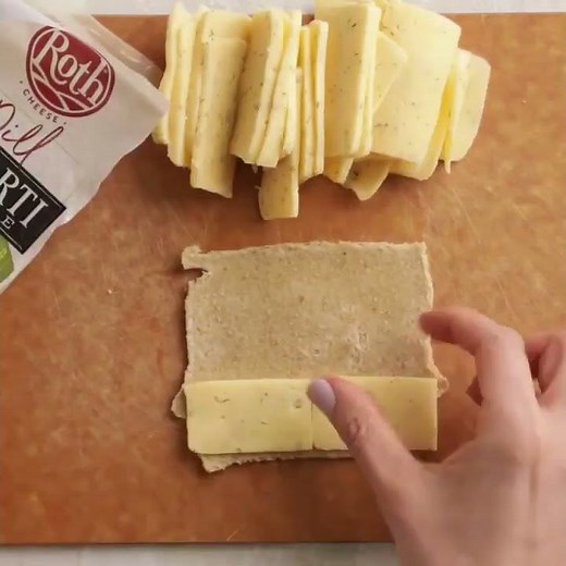 Grilled cheese roll ups
