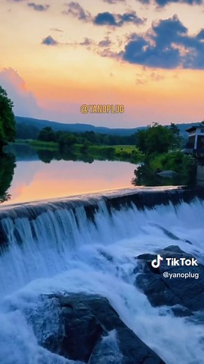 Sam Deep - Thokoza (Ft. Mawhoo) Music Video