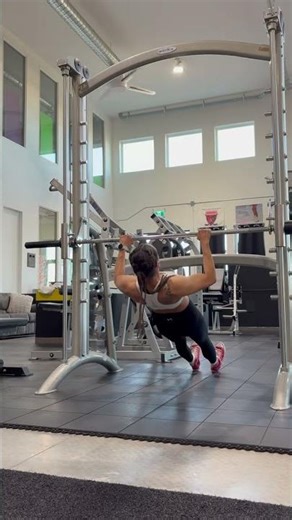How To Do Inverted Rows On Smith Machine