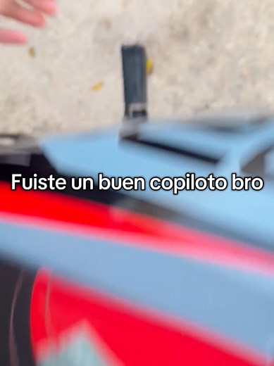 Mejores momentos en la pista: motociclismo y amistad