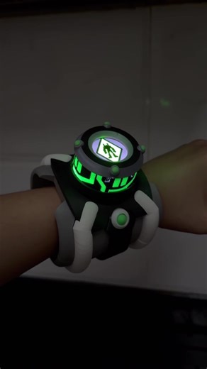Quà Tặng Độc Đáo: Omnitrix Xịn Xò Dành Cho Fan Ben 10