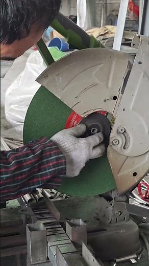 Circular saw blade replacement and maintenance procedure
