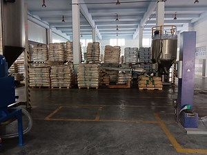 [Hot Item] Dg-700 Making Plastic Raw Material PVC Granules Compound PVC