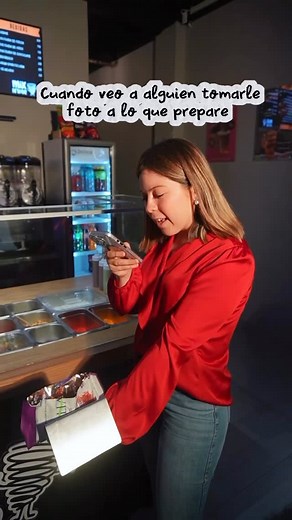 Así cuando los vemos tomarle foto a su snack! 🥹🤌🏻 Gracias por su amor a Mix N' Bite ✨ 🤩Te esperamos hoy! Hasta las 11:00 pm Ven a consentirte 🧡 • • • #MixNBite #Snacks #Antojo #Fritos #Susalias #Fruta #Elote #Delicioso #Amigos #PiedrasNegras #EaglePass | Mix N’bite