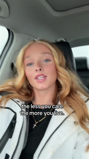 very weird #fyp #living #snowy